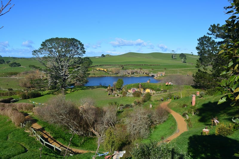 Hobbit Hole Stays